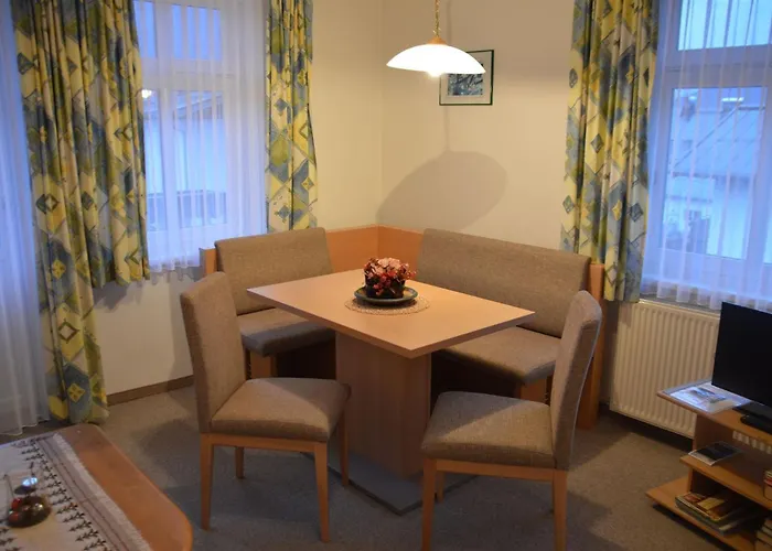 Mooslechner * 滨湖采尔